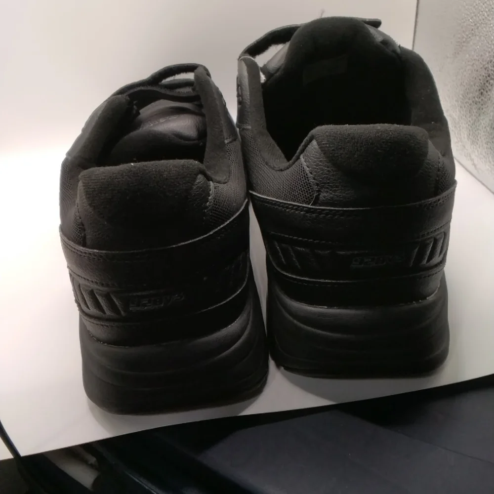 New Balance Men's Black Leather Athletic Comfort Shoes with Hook-and-Loop Straps